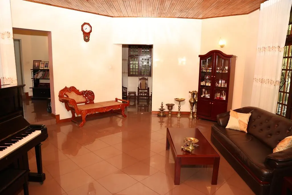 Glory Homestay Kandy
