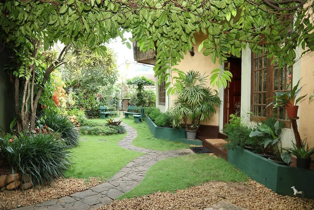 Glory Homestay Kandy