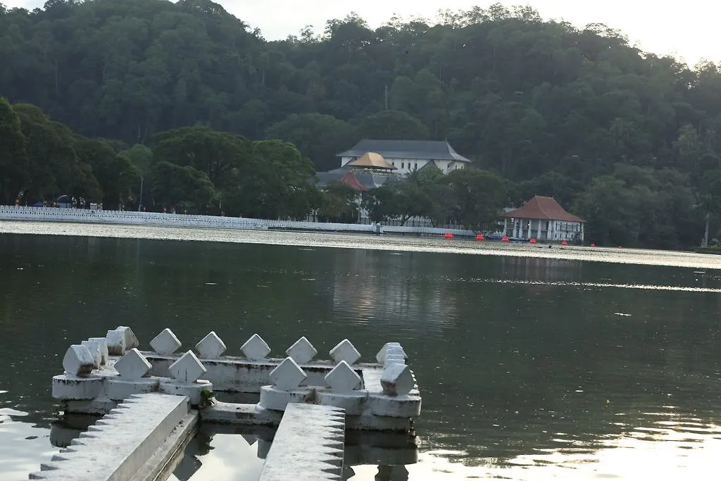 Glory Homestay Kandy 0*,