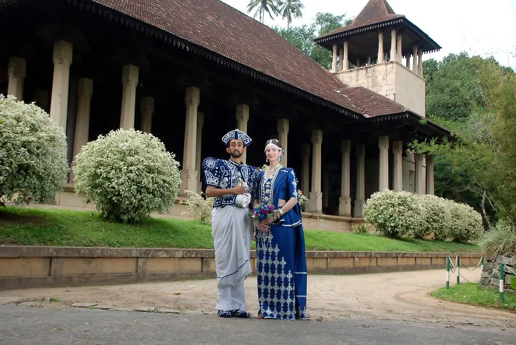 Glory Homestay Kandy
